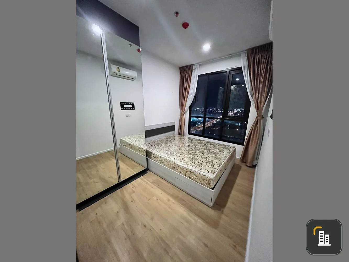 For rent: Notting Hill, Laem Chabang-Sriracha. High floor, very nice breeze, great view, fully decorated and ready, book now.