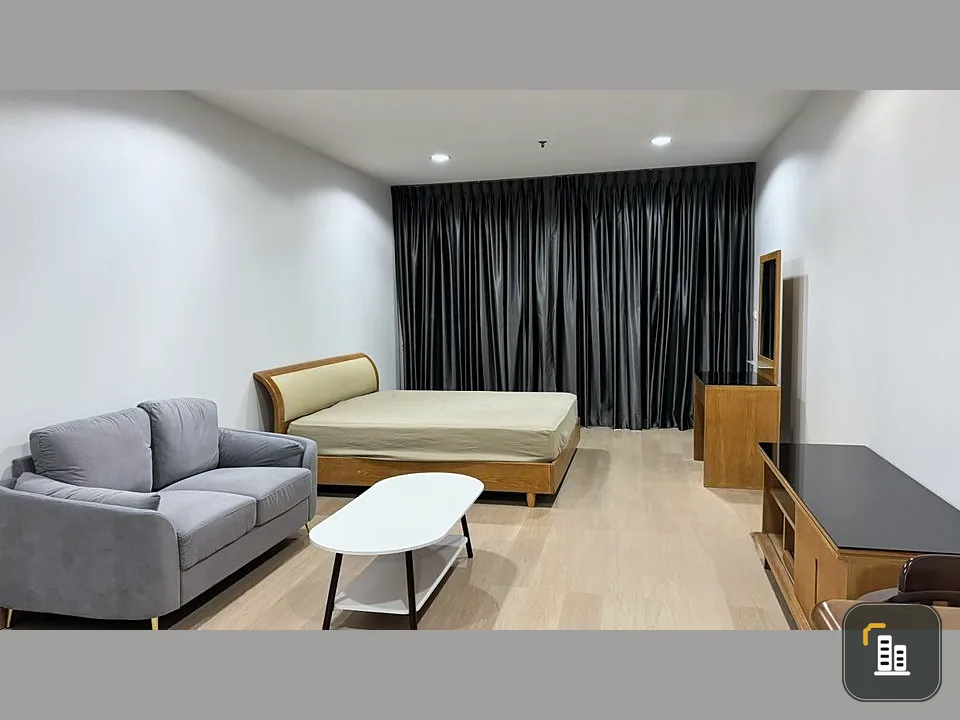 For rent: The Platinum, STUDIO room, spacious, convenient to travel. You can move in now. Reserve quickly.