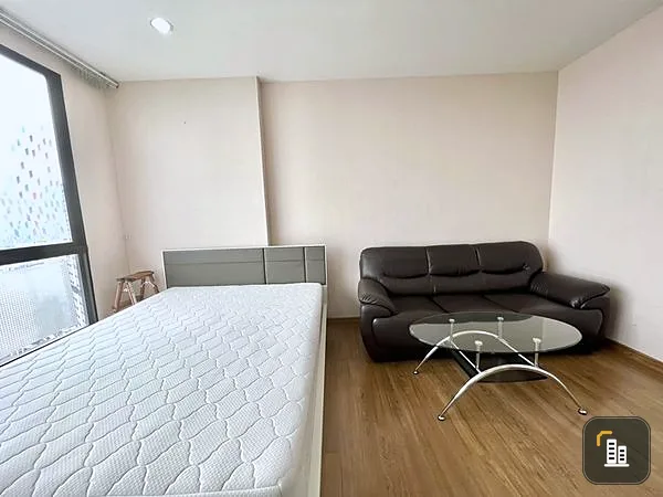 For sale: The Tree Interchange, 36th floor, high view, airy, no block, north facing, great price, hurry and buy now.