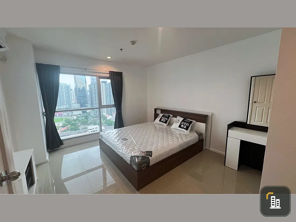 For rent: Aspire Rama 9, very spacious room, fully furnished, corner room, very private. You will regret it if you miss it.