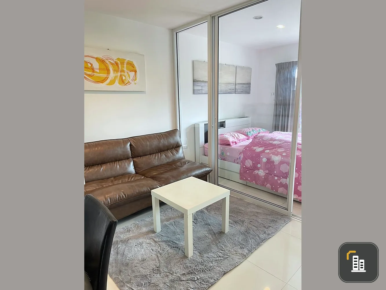 For sale: The Green 2 Condominium, 1 bedroom, 1 bathroom, size 32 sq m, fully furnished, just bring your suitcase.