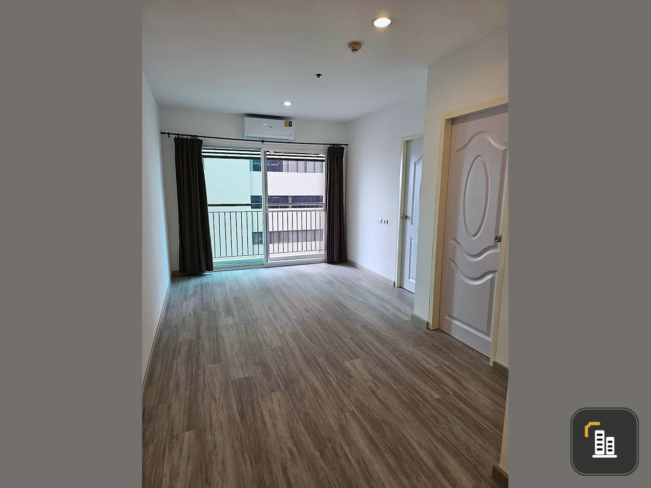 For sale: Sim Vibha-Ladprao, corner room, quiet and private, high floor, very good breeze, beautiful view, book now and you won't be disappointed.