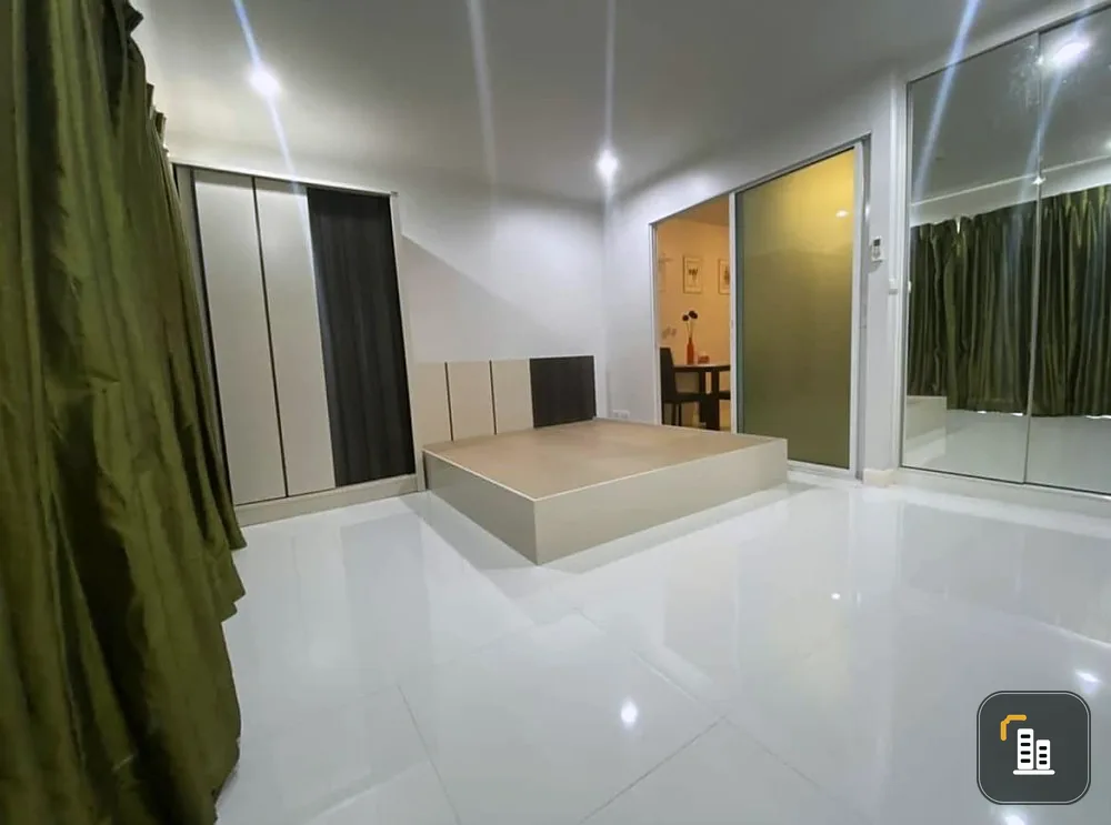 For sale, for rent, Prachaya Place, Ratchada-Huai Khwang 2, spacious room, airy, fully furnished, don't just look.