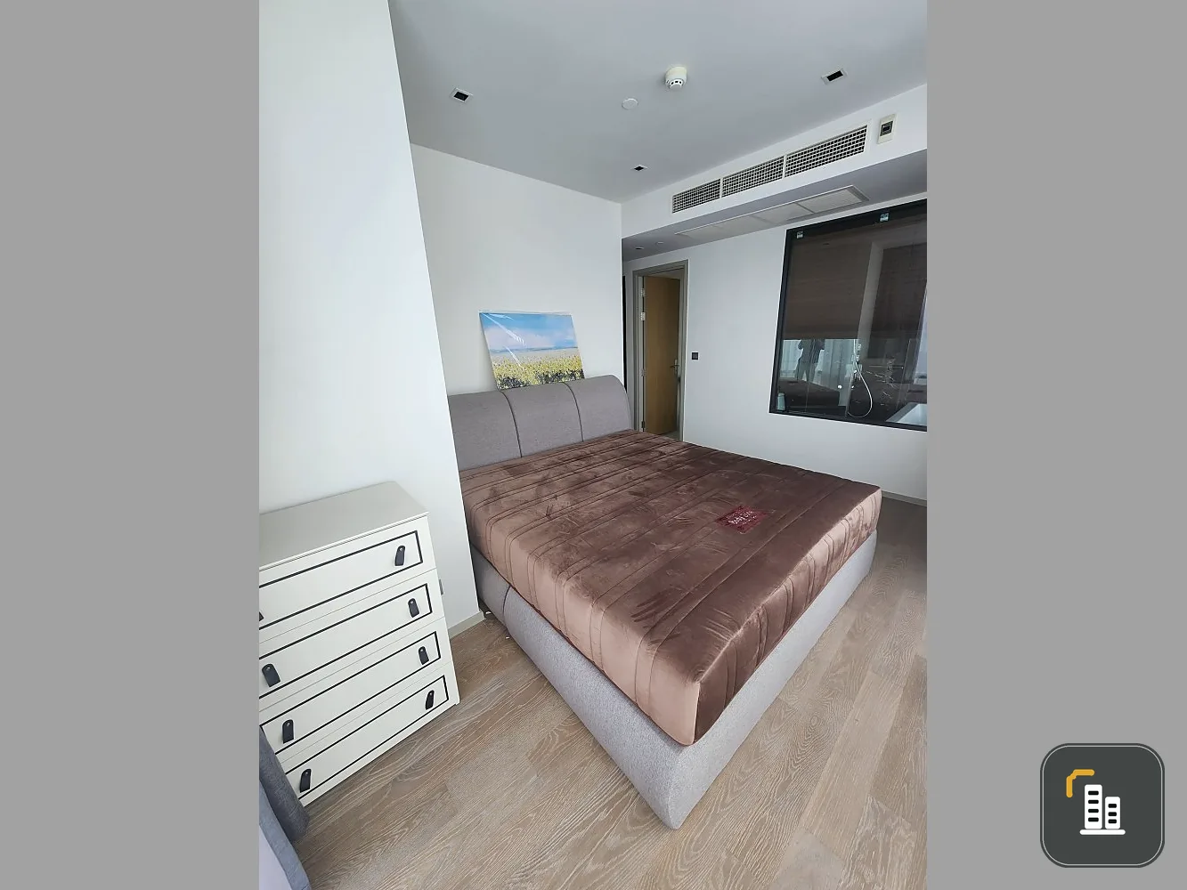 For rent: Ashton Silom, fully furnished, beautiful view of Maha Nakhon building, hurry and book before you miss out.