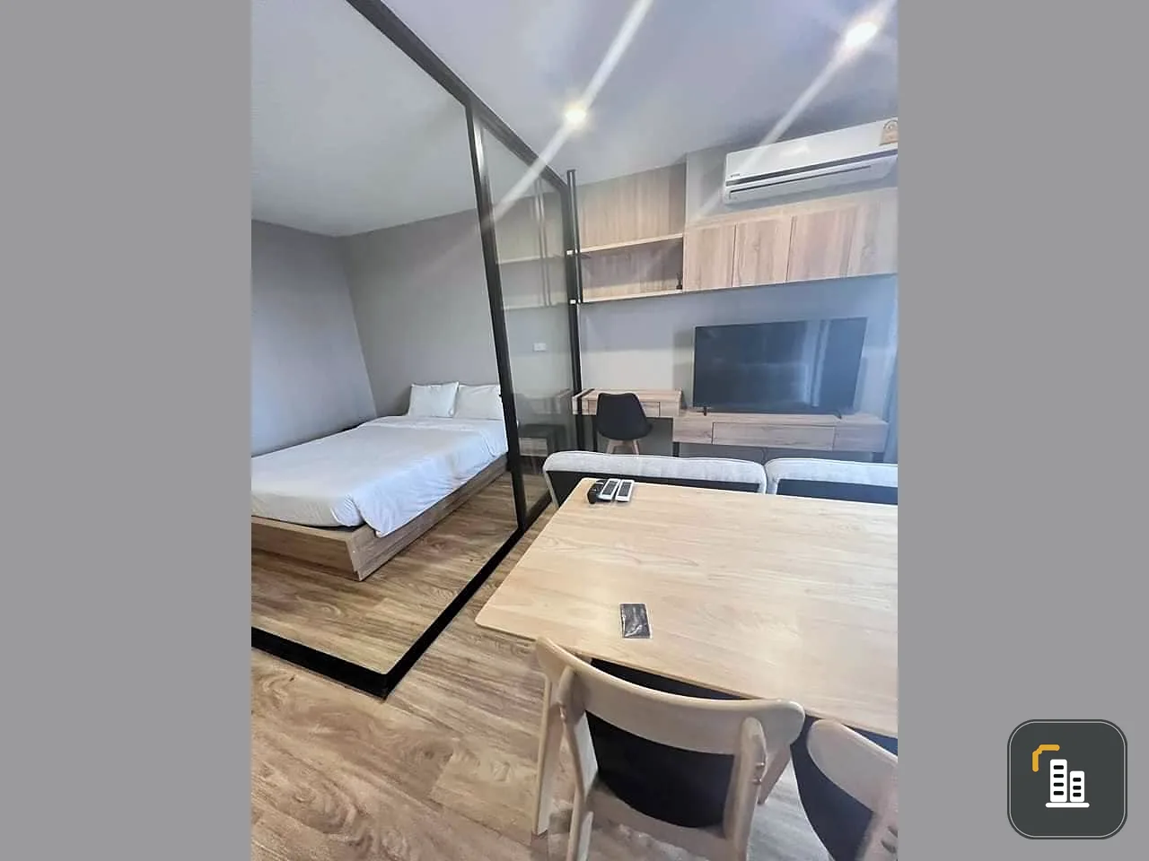 For rent!! Blossom Condo at Sathorn-Charoenrat, 3rd floor, Building D, good location, convenient transportation, near BTS Surasak!!