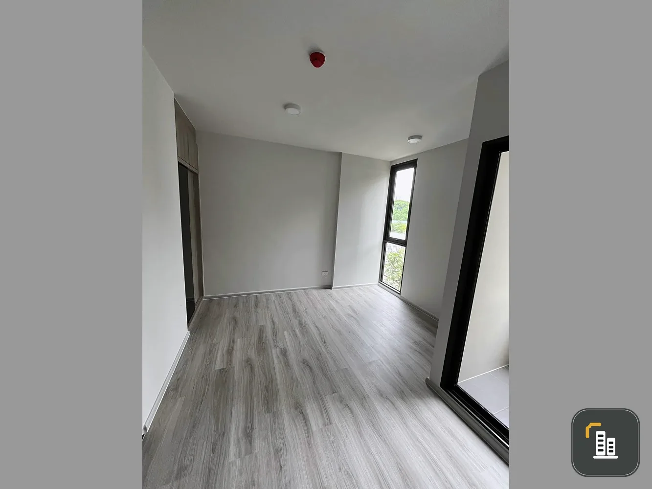 Selling down payment, Quintara My Jane Ratchada - Huai Khwang, Building B, 3rd floor. Interested, hurry and reserve now. Don't miss out. Urgent!