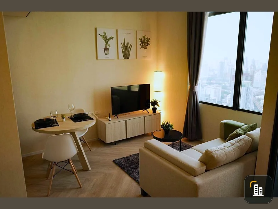 For sale: Siamese Sukhumvit (On Nut), high floor, duplex room, high ceiling, airy, fully furnished, ready to move in, don't miss out.