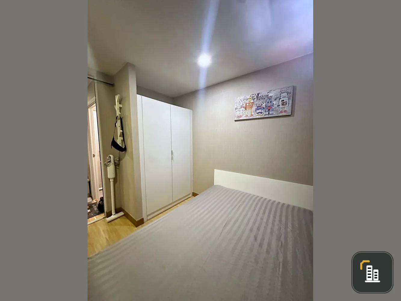 For rent: The Monavale Phetkasem 39, fully furnished, includes a washing machine. Affordable price. Book now, get it first.