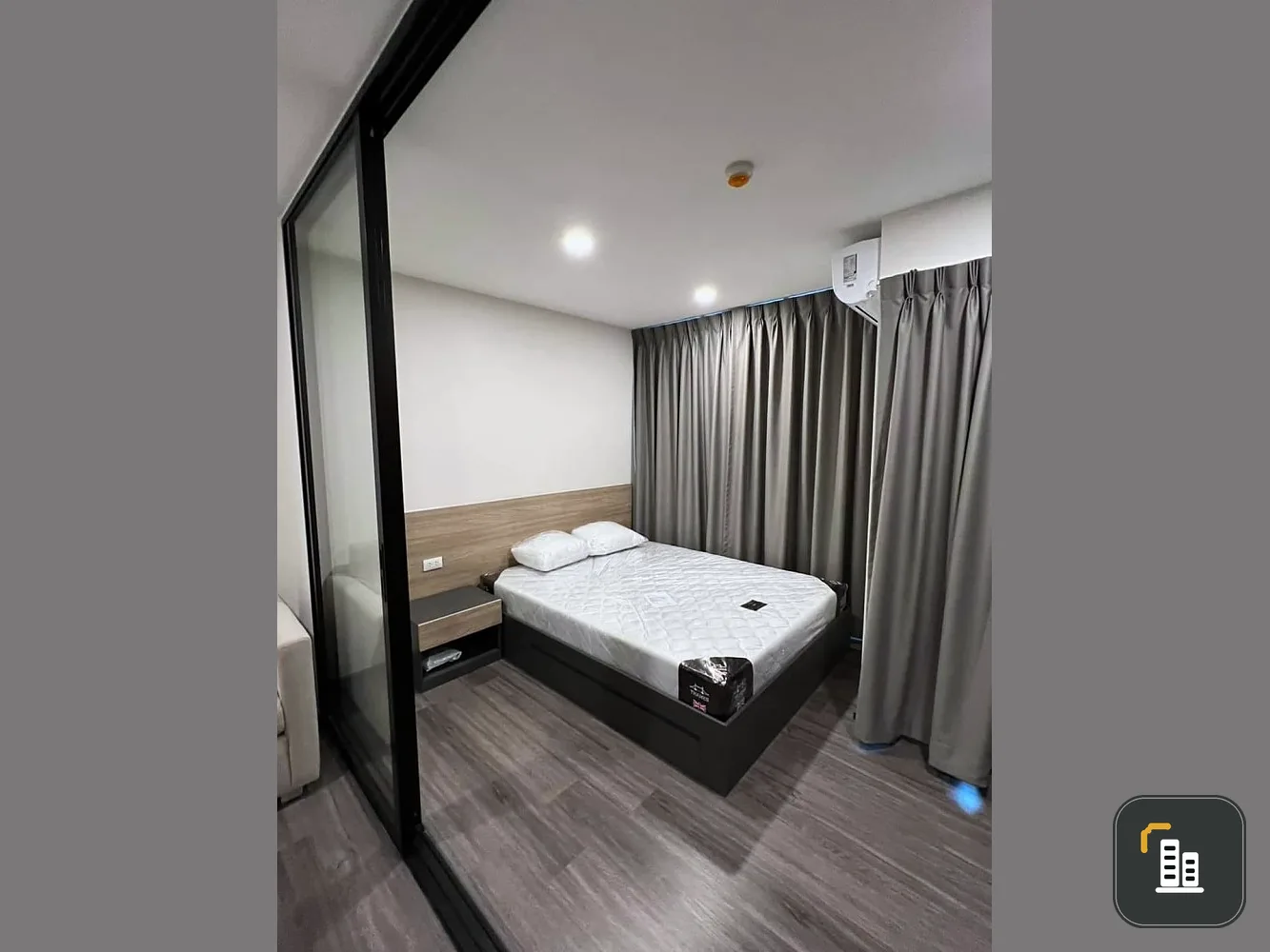 Condo for sale: Flexi Sathorn - Charoen Nakhon, 6th floor, glass-partitioned room, fully furnished, with many electrical appliances. Reserve now!