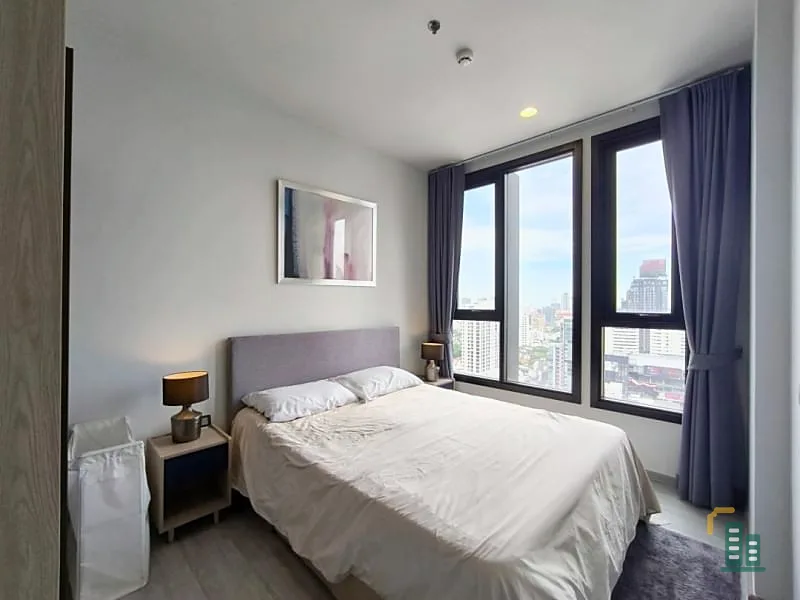 For rent!! Condo XT Ekkamai, 24th floor, full facilities, easy to travel, ready to move in, don't miss it!!