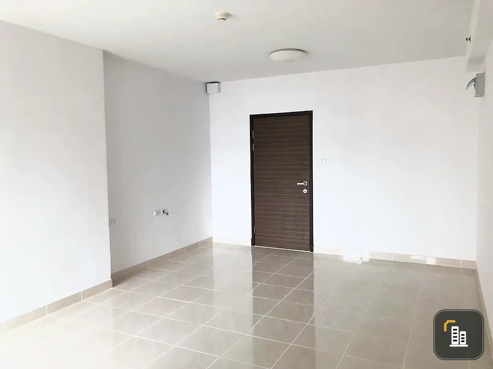 For sale: Supalai Park Ratchapruek-Phetkasem, 6th floor, garden view. Interested in owning one? Hurry and reserve now. Don't miss out!