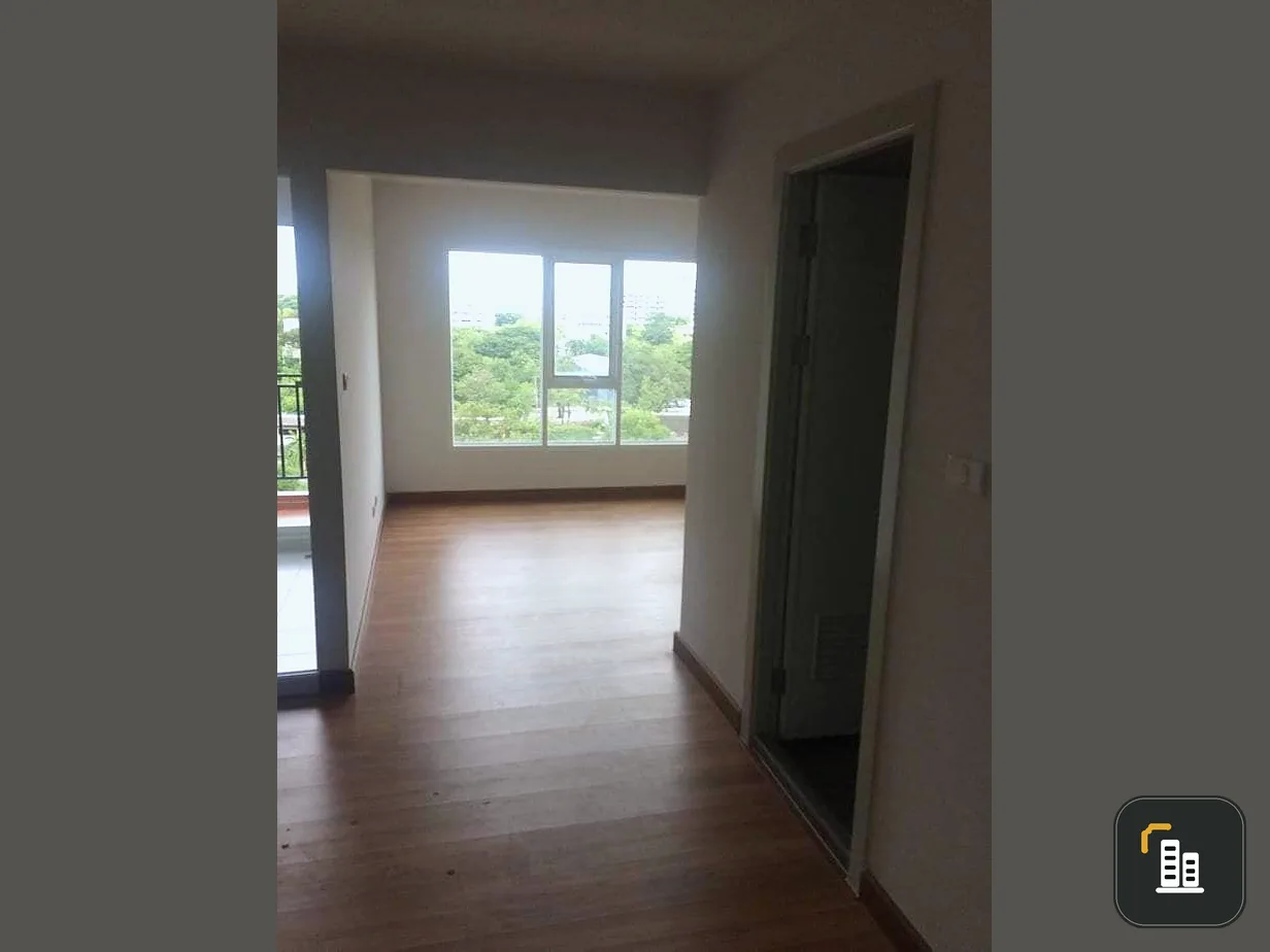 For sale: Regent Home 25 Tiwanon, fully furnished, including washing machine. Book now, don't hesitate.
