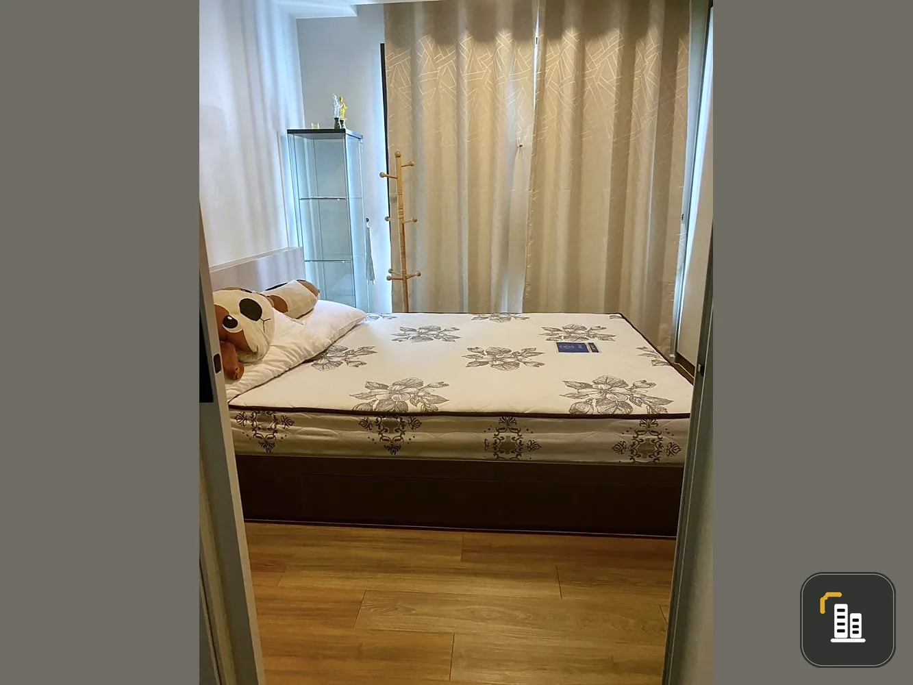 For sale: Very Condo Sukhumvit 72. Fully furnished. Just bring your suitcase and move in.