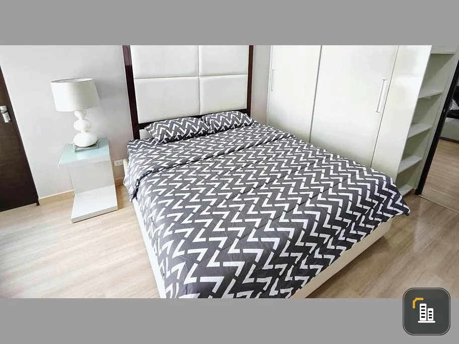 For sale: The Address Phathumwan, corner room, spacious, not crowded, decorated with a beautiful built-in headboard, reserve now.