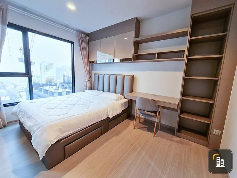 Condo for rent Life Asoke-Rama 9, new room, fully furnished as shown in the picture. with a cool condo location in the heart of the city