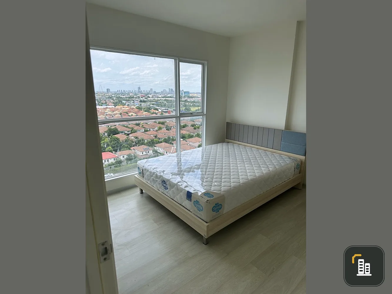 For sale: Aspire Rattanathibet Condo, large room, comfortable living, usable area worth it. You must hurry to reserve ownership.