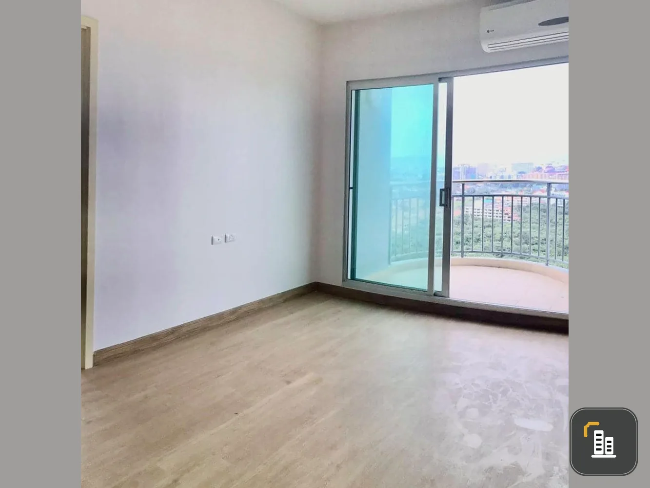 For sale Supalai Marey Pattaya (South Pattaya) very spacious, very high floor, amazing sea view, hurry and book before you miss out.