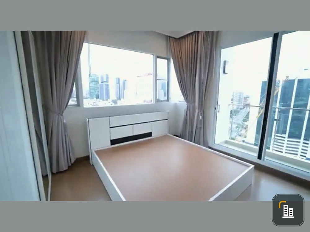 For sale: Supalai Elite at Phayathai, 18th floor, corner room, south side, fully furnished, ready to move in. Book now, don't miss it.