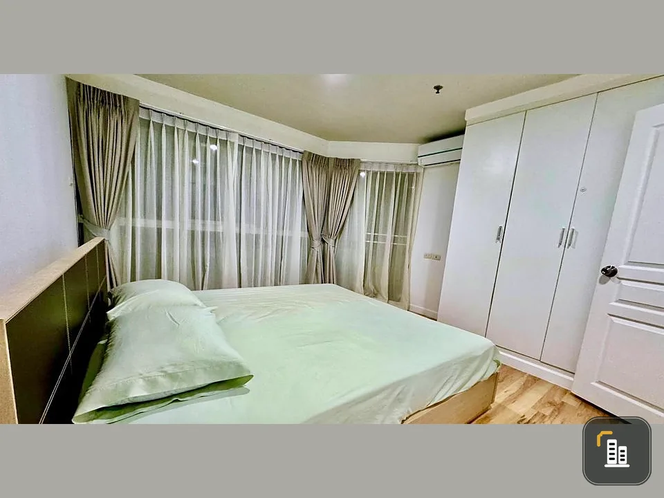 For rent: The Waterford Diamond Sukhumvit 30/1, spacious room, fully furnished, ready to move in, hurry and book now.