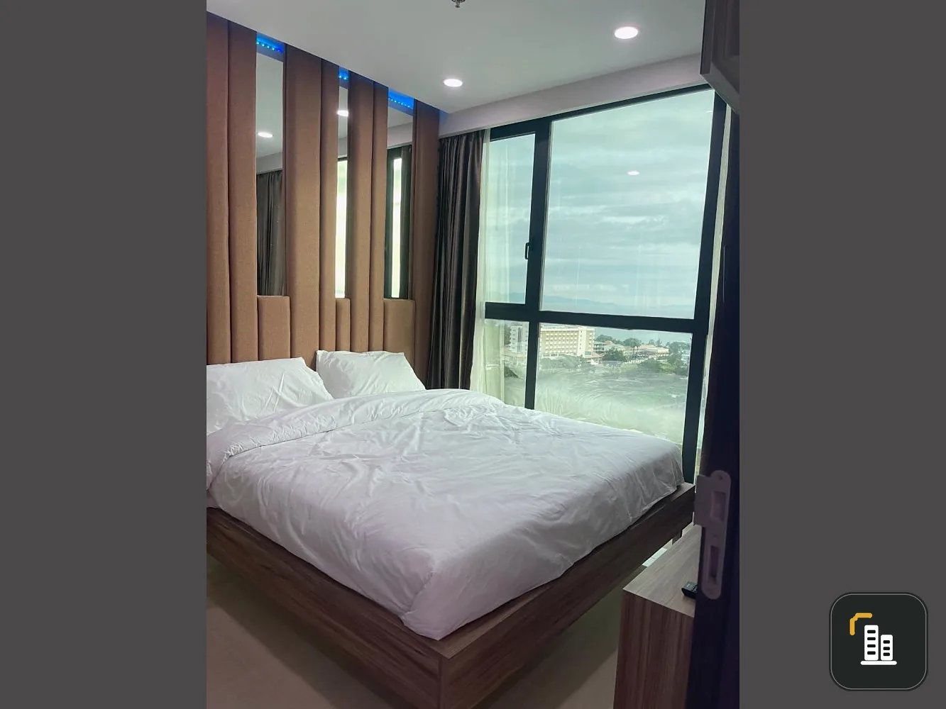 For sale, for rent Dusit Grand Condo View (Jomtien), fully furnished, built-in throughout the room, stunning sea view, don't miss it.