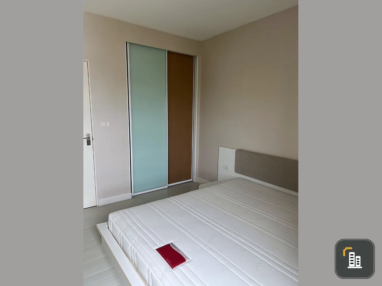 For sale: The Room Ratchada-Lat Phrao, 2 bedrooms, 12th floor, fully furnished, ready to move in. Book now, don't wait.