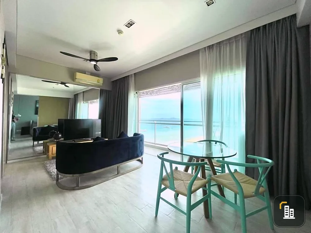 For rent, Veranda Residence Pattaya, high floor, beautiful sea view, spacious room, elegantly decorated, book now.