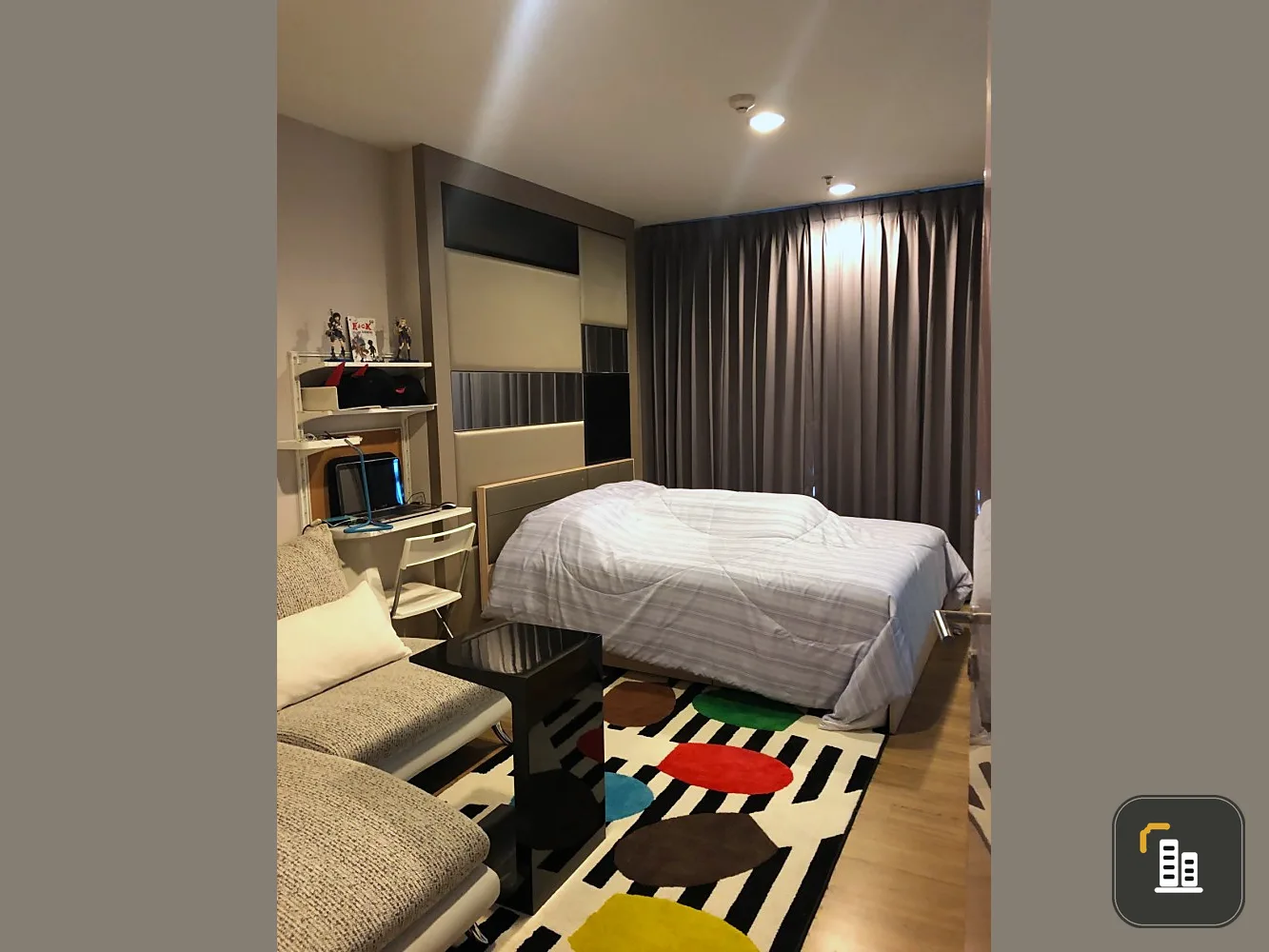 Urgent sale!! Condo Fuse Chan-Sathorn, 21st floor, Building B, fully furnished, just bring your suitcase in. Don't miss out!!