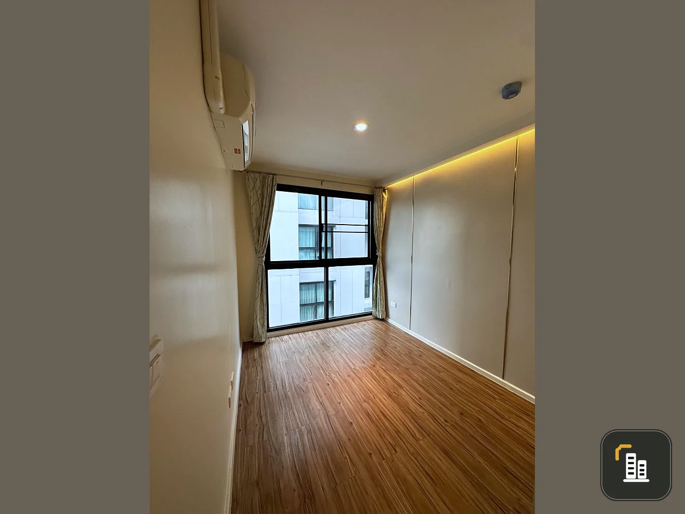 For sale: Grand Condo Wutthakat 53, 5th floor, spacious room, airy, open. Interested in owning one? Hurry and reserve now.