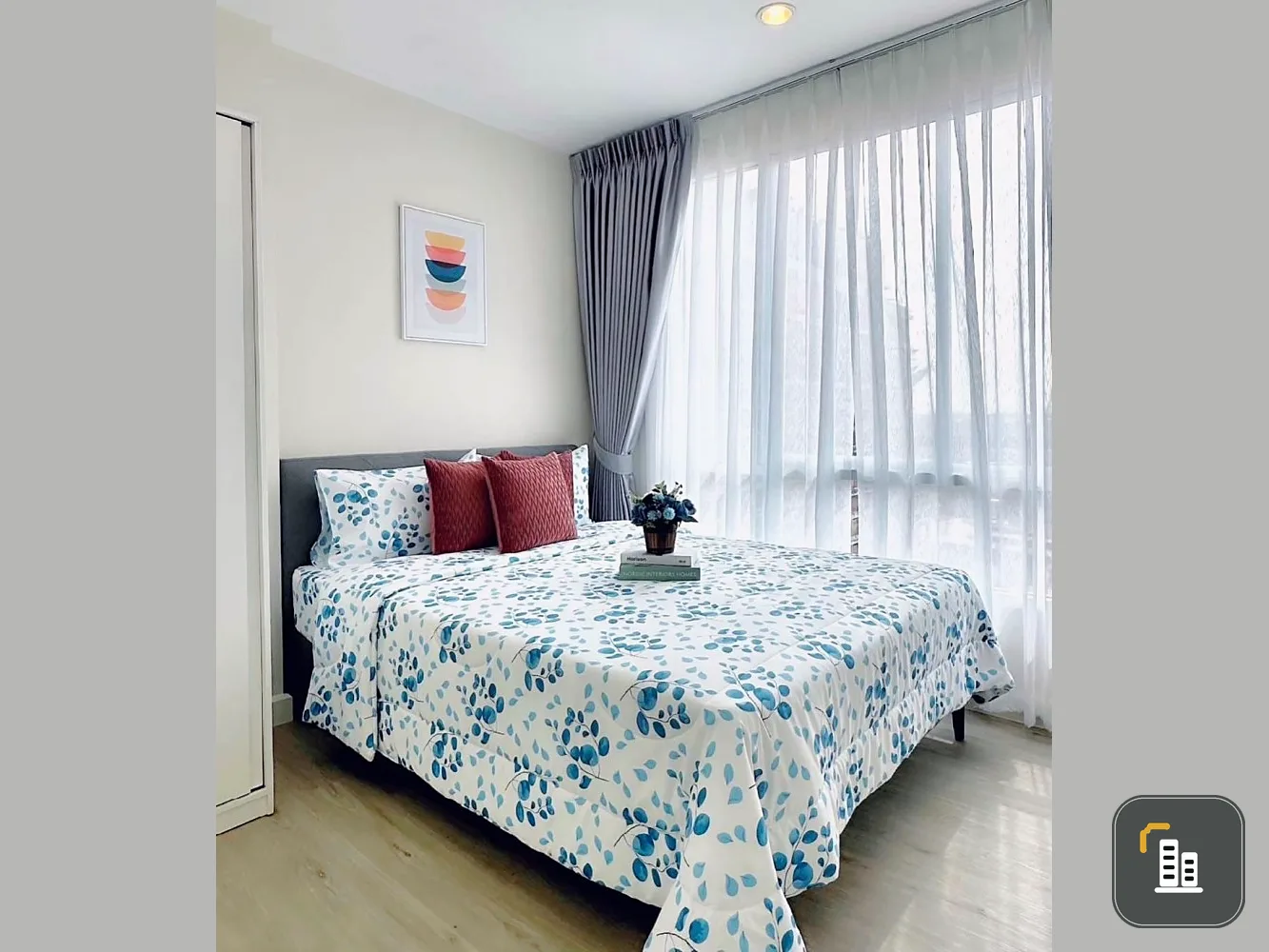 For rent: The Sky Sukhumvit, large room, spacious, bright and comfortable, basic equipment in the room, first come first served.