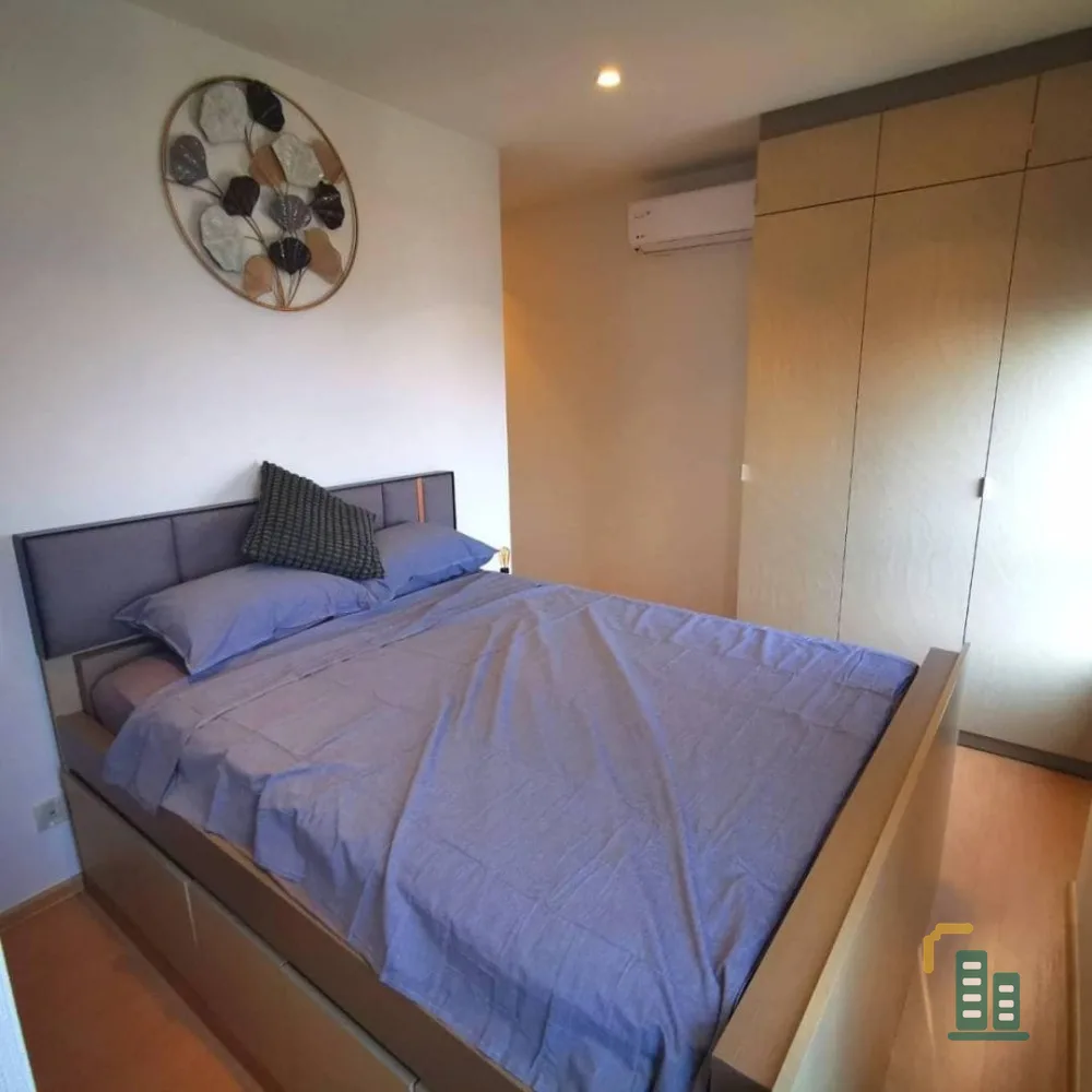 For rent: Condo Maru Ekkamai 2, high floor, beautifully decorated room, suitable for living. Pet lovers, don't miss out, hurry and book now.