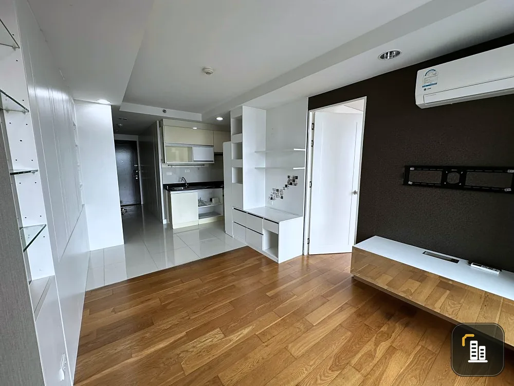 Condo for sale, The Line Phahon Yothin Park, high floor, spacious room, beautiful built-in, plus a great view. If you don't book, you'll miss out.