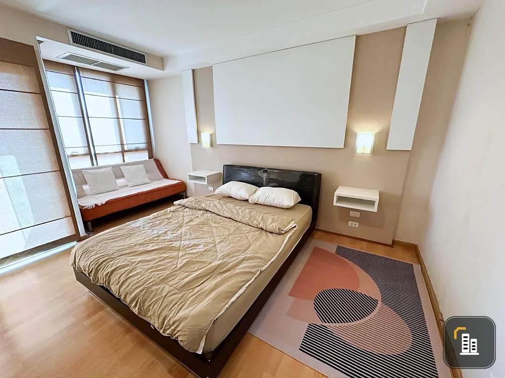 For rent: The Inspire Place ABAC Rama 9, view of Rajamangala Stadium, fully furnished, move in now, urgent