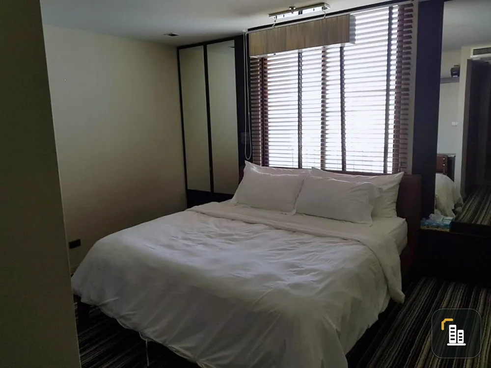 Condo for sale, Icon 3, spacious rooms, usable space, comes with complete facilities, buy now!