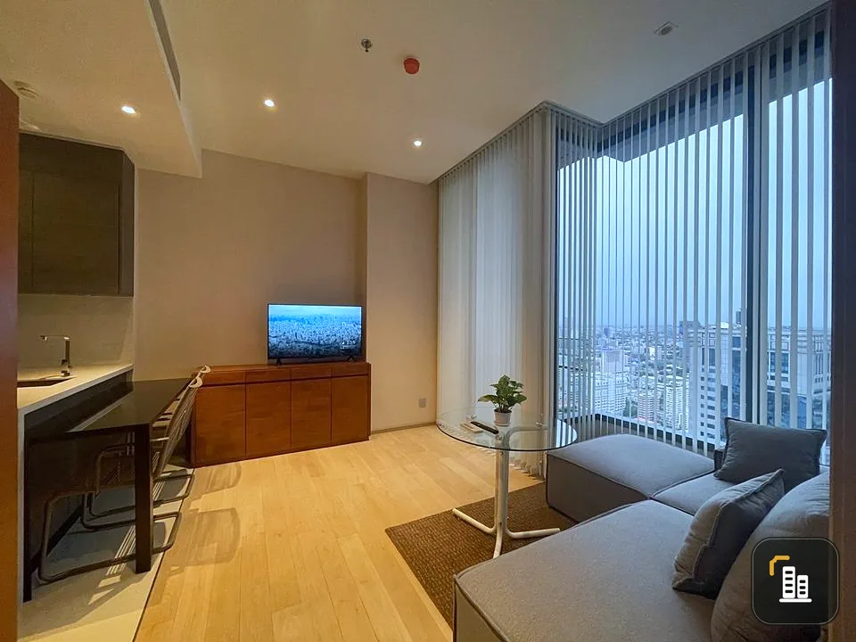 For rent: The Esse Asoke, fully furnished, very premium, very high floor, beautiful view, move now!