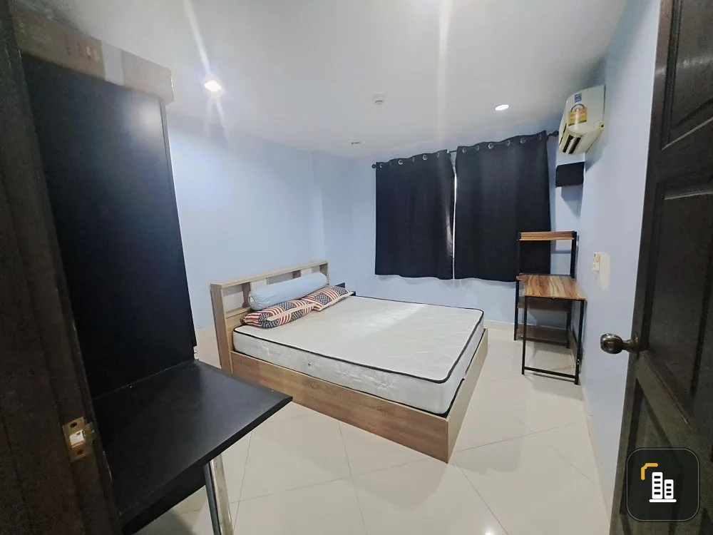 For sale, for rent, Park Lane Jomtien Resort (Jomtien), spacious room, bright colors, fully furnished, hurry and reserve now.