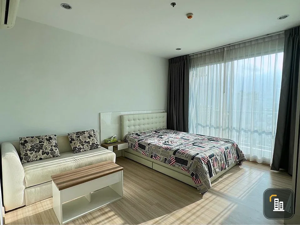 Urgent sale: Condo The Hotel Service, studio room, 21st floor, city view, furniture and appliances included