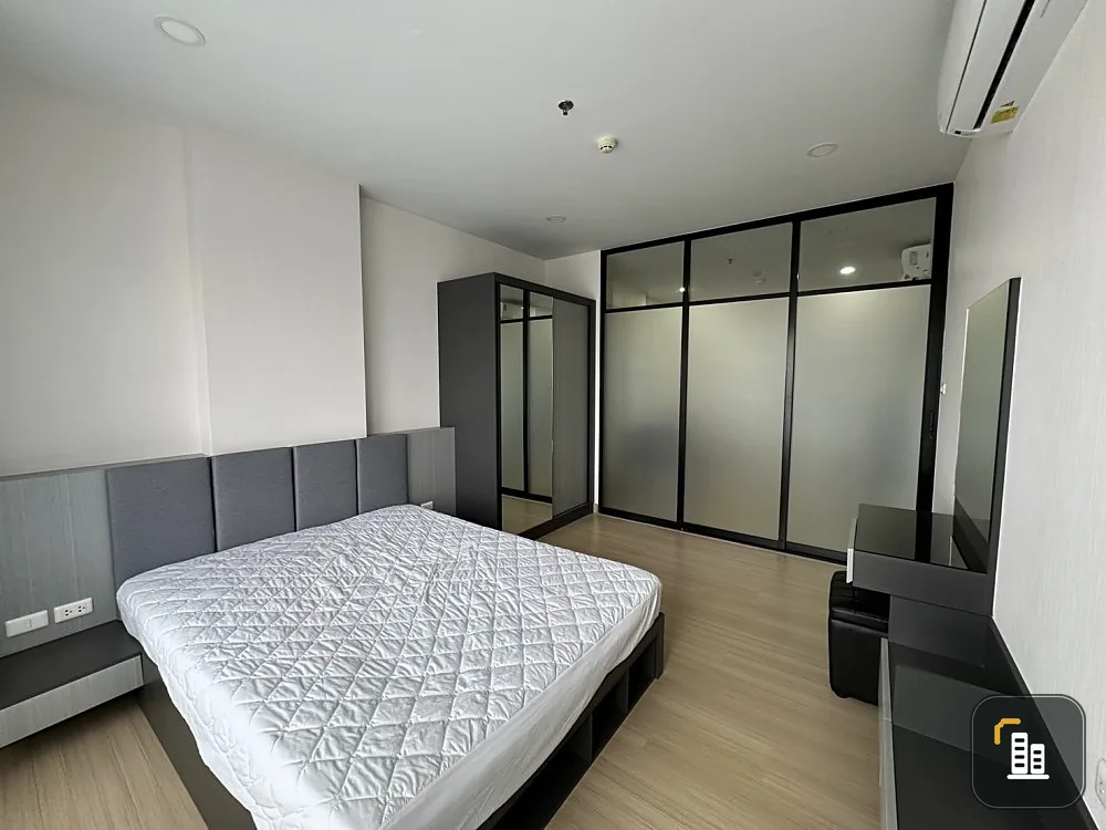 For sale: Supalai Loft Condo, Sai Fai Station, spacious room, 19th floor, high view, affordable price, hurry and buy now.