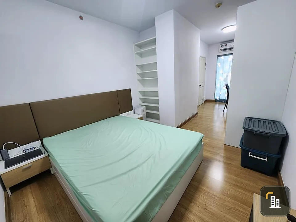 For sale: Supalai Park, Tiwanon Intersection. Spacious room, plenty of usable space, plus the price is not too high. Hurry and come and reserve now.