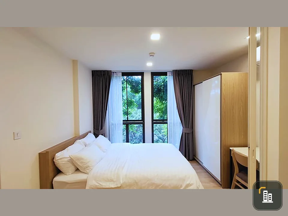 For rent Chambers onnut station, white tone room, comfortable to the eyes, affordable price, complete here, hurry and book.