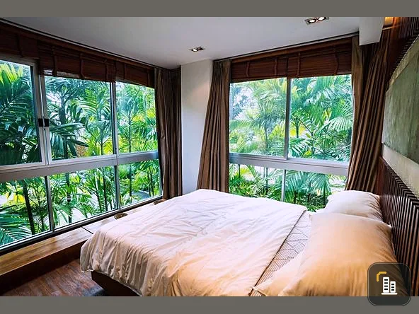 For sale, for rent, Won Napa Sukhumvit 38, corner room, fully furnished, ready to move in with your bags. Don't miss out!
