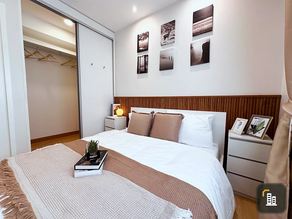 For sale/rent: Smart Condo Rama 2, 5th floor, not very high, beautifully decorated room, ready to live in, fully furnished. Interested? Hurry and rese
