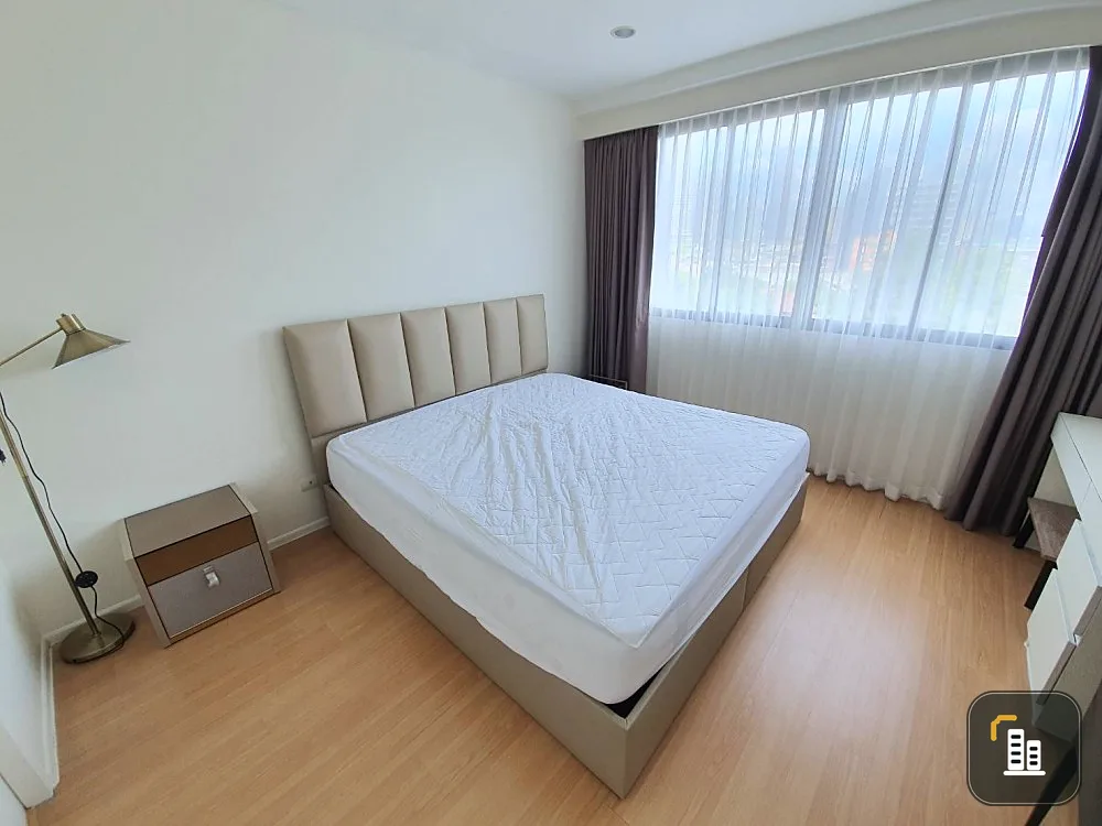 Urgent sale! Condo Vista Garden Sukhumvit 71, room in a really good location, quiet, great price, hurry and buy now!