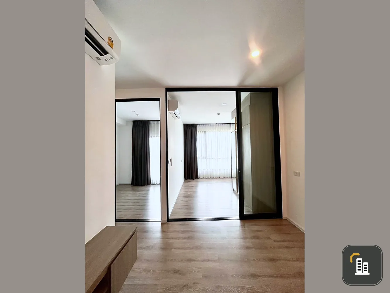 For sale: KNIGHTSBRIDGE SUKHUMVIT-THEPHARAK, complete facilities, nice to live in, book now!