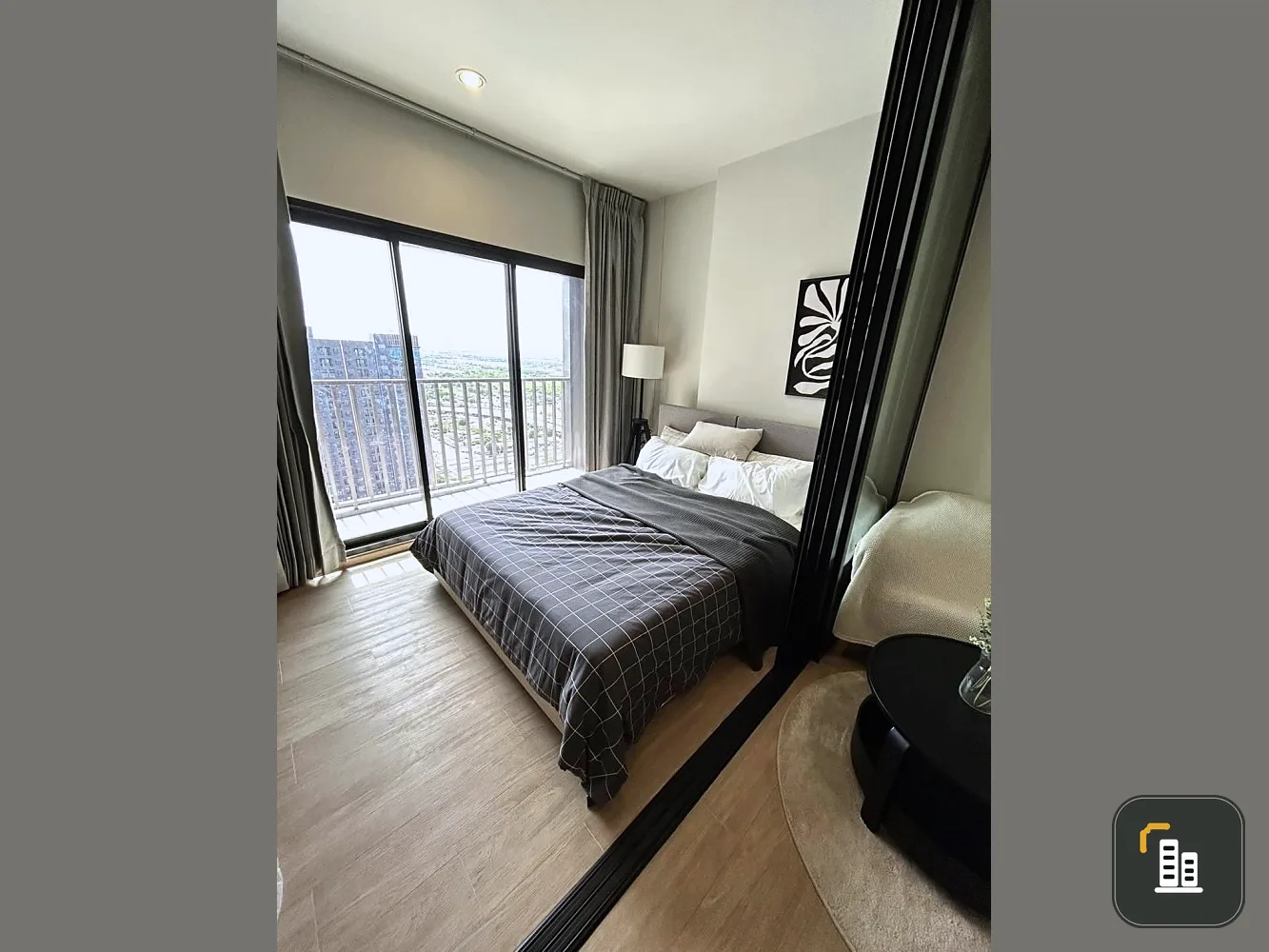 For rent: Common TU, high floor, good view, comes with complete furniture and electrical appliances. If interested, hurry and book now. Hurry!