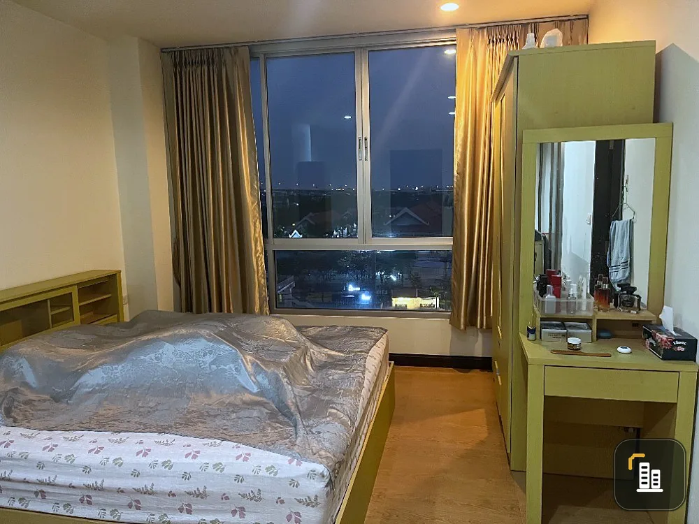 For sale: The Star Estate Rama 3, 8th floor, studio room, bright, comfortable, great view, you must not miss it.
