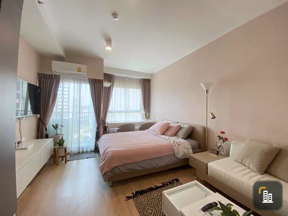 Urgent sale, Ideo New Rama 9, nice room, fully furnished, beautiful, complete here. Plus the price is not strong Hurry up to reserve before the room slips out.