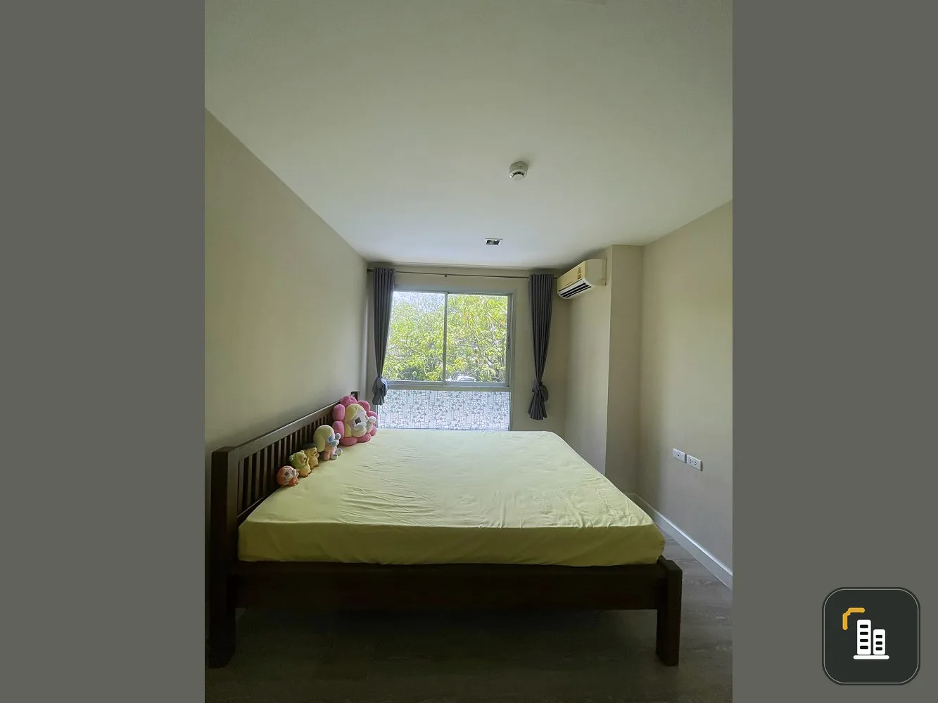 For sale: Metro Luxe Kaset, 2nd floor, swimming pool view, comes with complete decorations. If interested, hurry and reserve now. Urgent!