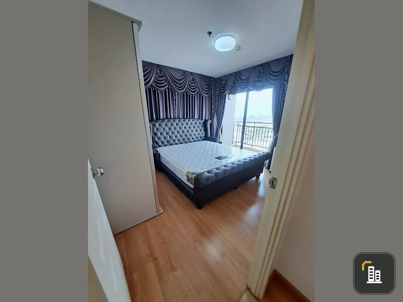 For rent: Supalai Loft Chaengwattana Condo, 2 bedrooms, fully furnished, electrical appliances included, book now!