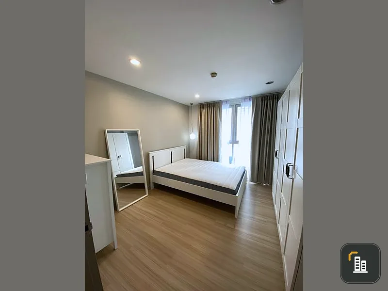 For sale: The Niche Sukhumvit 49, complete with furniture and electrical appliances, great price, reserve now, hurry!