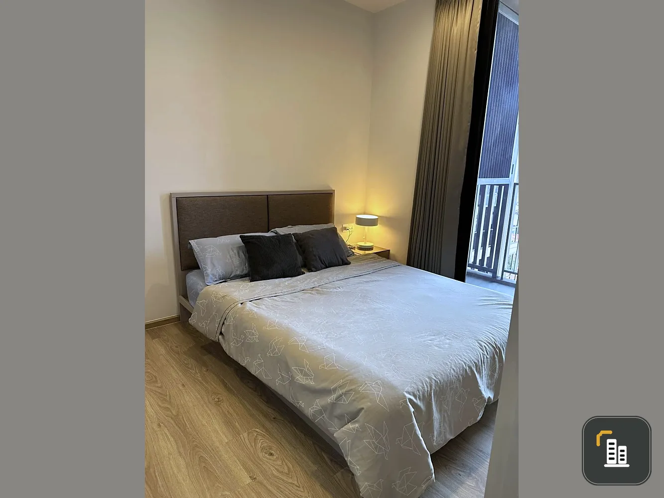 Condo for sale: Oka House Sukhumvit 36, 14th floor, spacious room, decorated in a warm style, with a city view. Don't miss it.